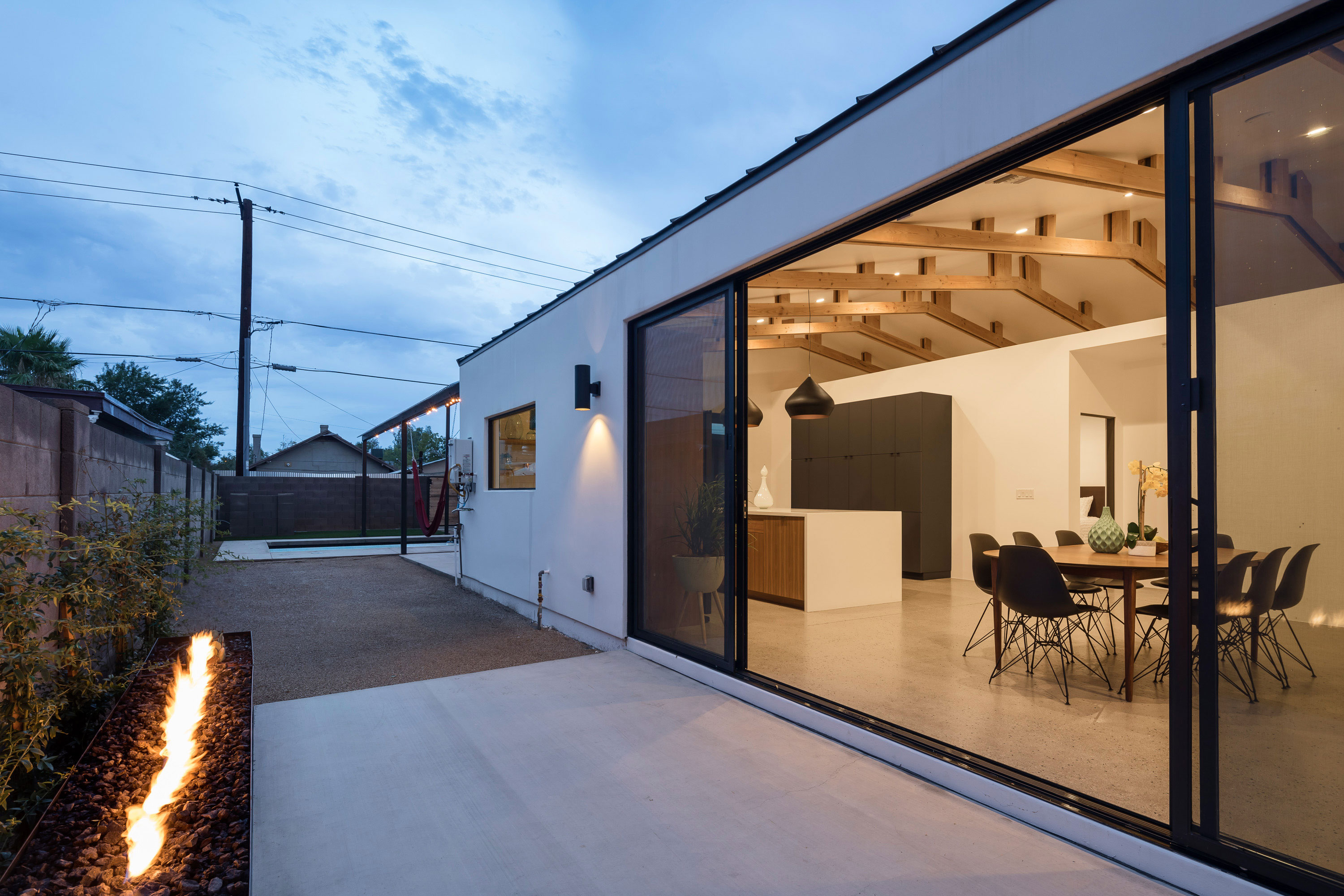 Modern backyard in Phoenix, AZ