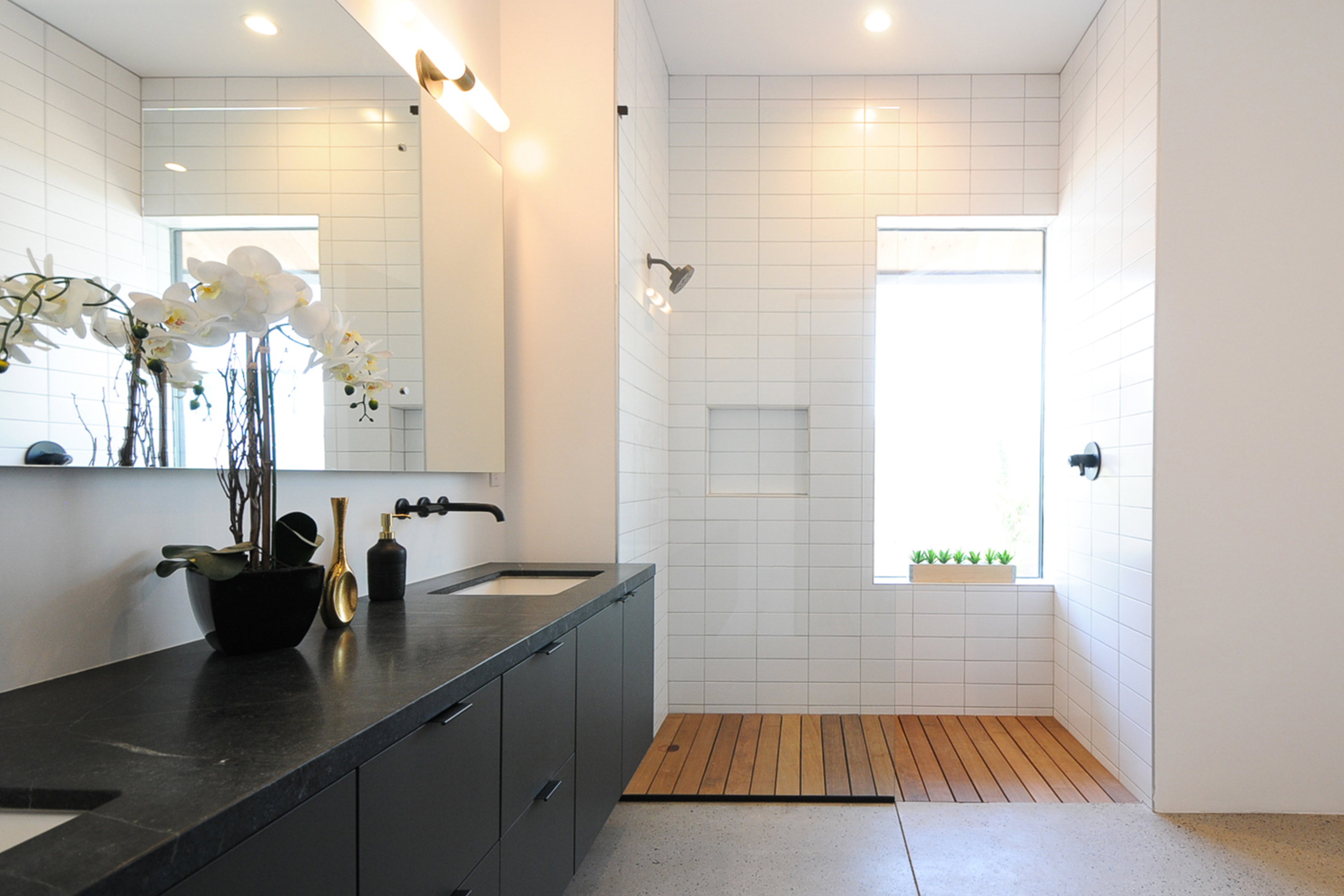 Gorgeous Bali Stlye bathroom in Phoenix, AZ