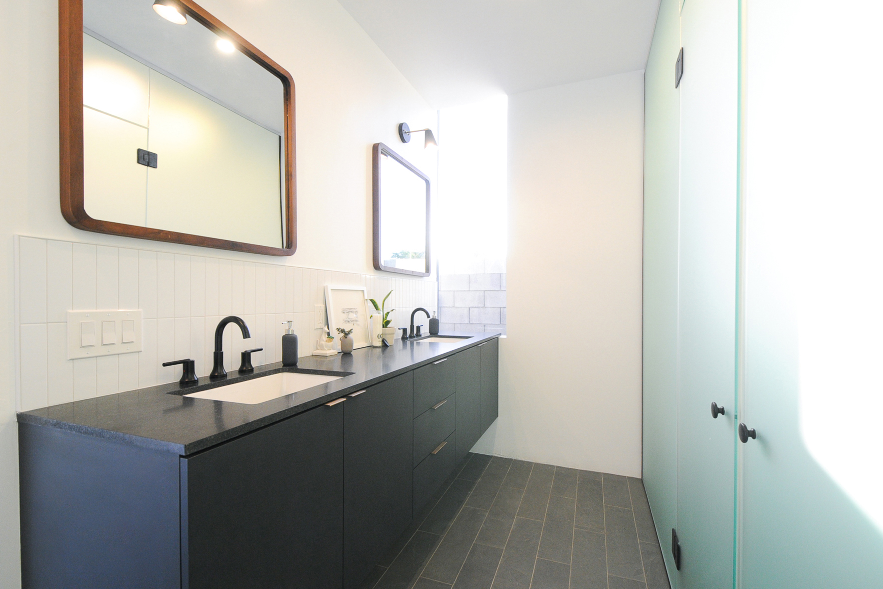 Modern Bathroom in Phoenix, AZ
